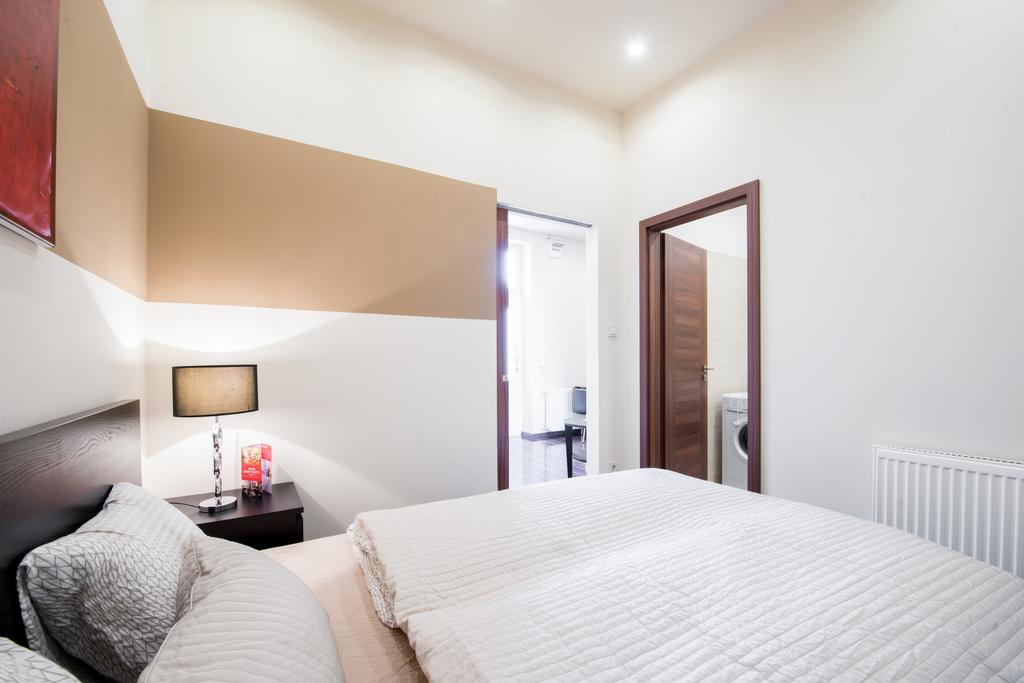 Little Boss Apartment Budapest Esterno foto
